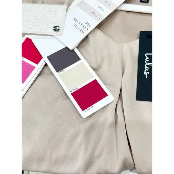 Lulu's Chic on Repeat Taupe V-Neck Long Sleeve Size XS NWT - Picture 13 of 13